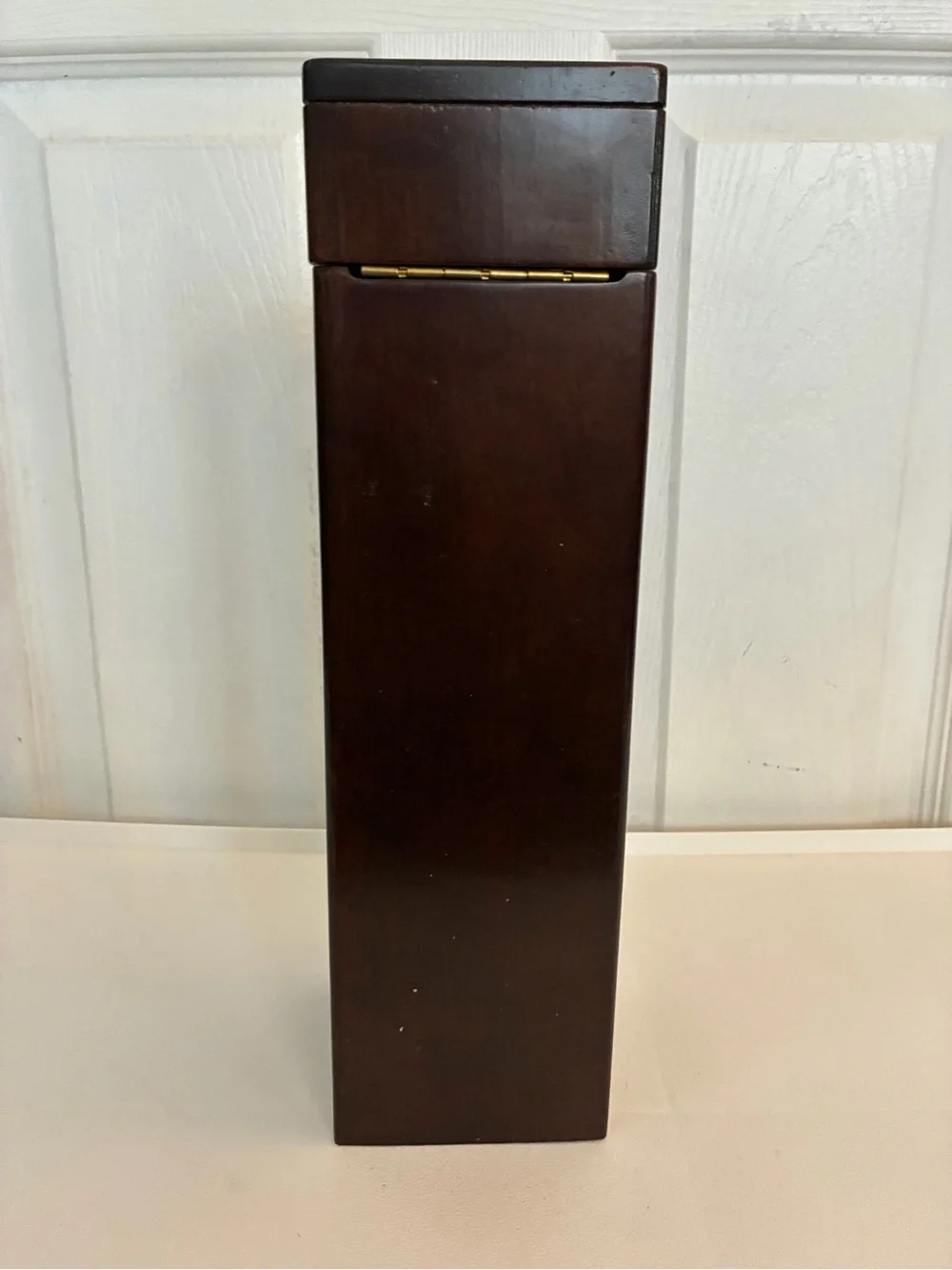 Vintage Bombay Company 1989 Mahogany Wood Tall Matchbox Case Brass Lion Head